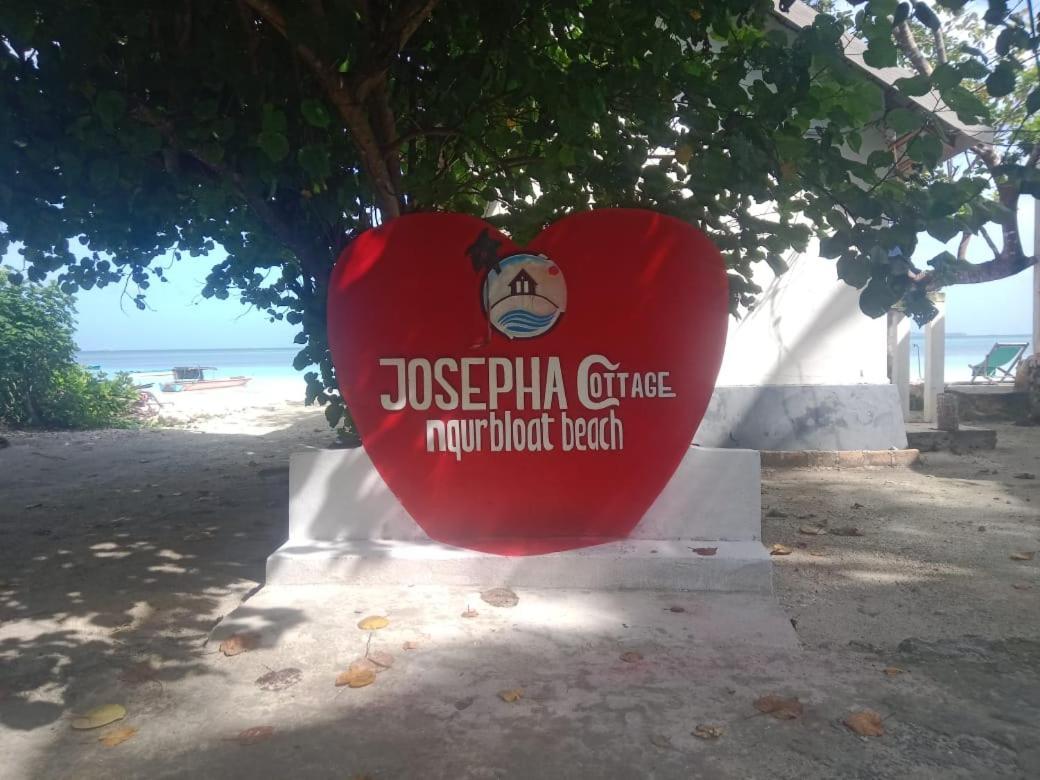 Josepha Cottage Ngurbloat Екстериор снимка