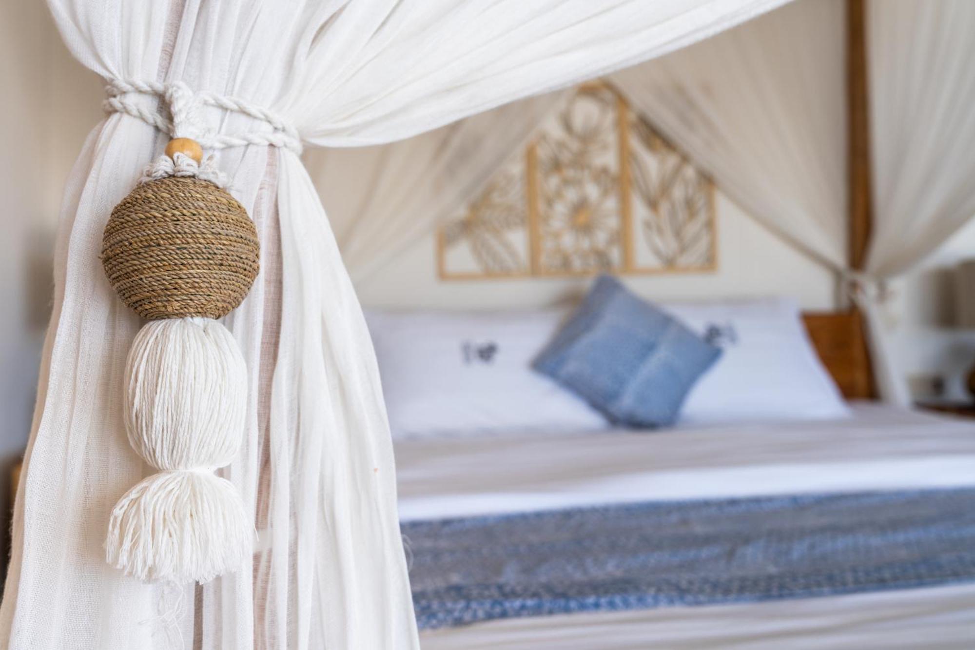 Josepha Cottage Ngurbloat Екстериор снимка