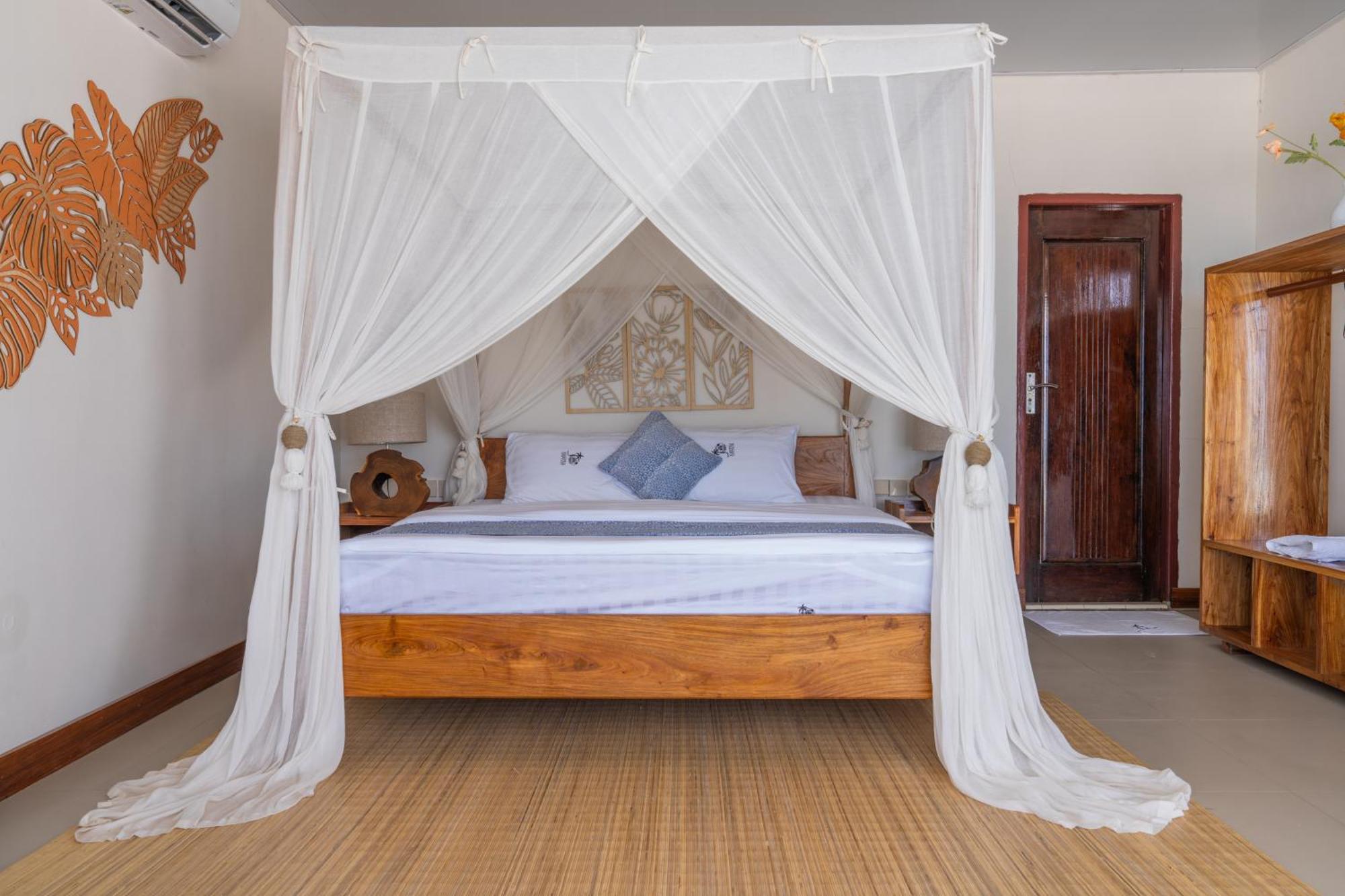 Josepha Cottage Ngurbloat Екстериор снимка